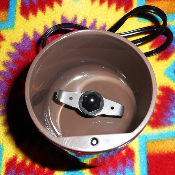 PROCTOR-SILEX DURABLE COFFEE GRINDER MODEL #80300 *OPEN BOX - Picture 4 of 6